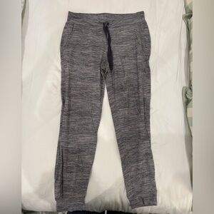 Women’s lululemon Gray Jogger Pants